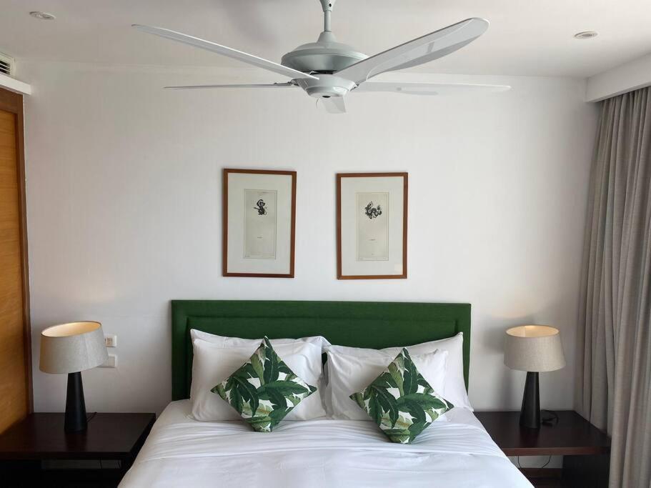 Beachfront 2 Bedroom Luxury Condo Chava Surin 外观 照片