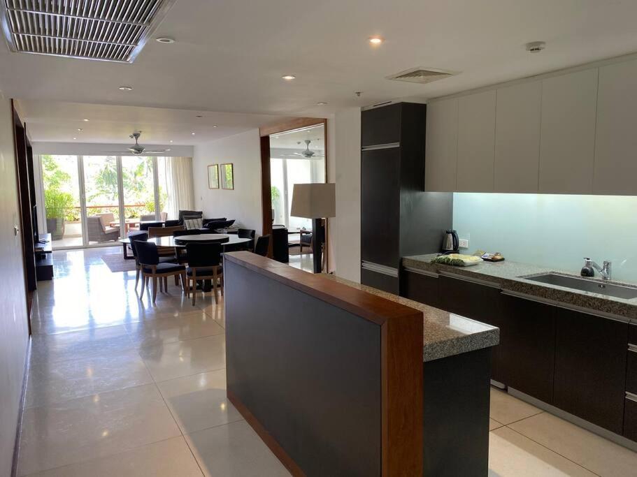Beachfront 2 Bedroom Luxury Condo Chava Surin 外观 照片